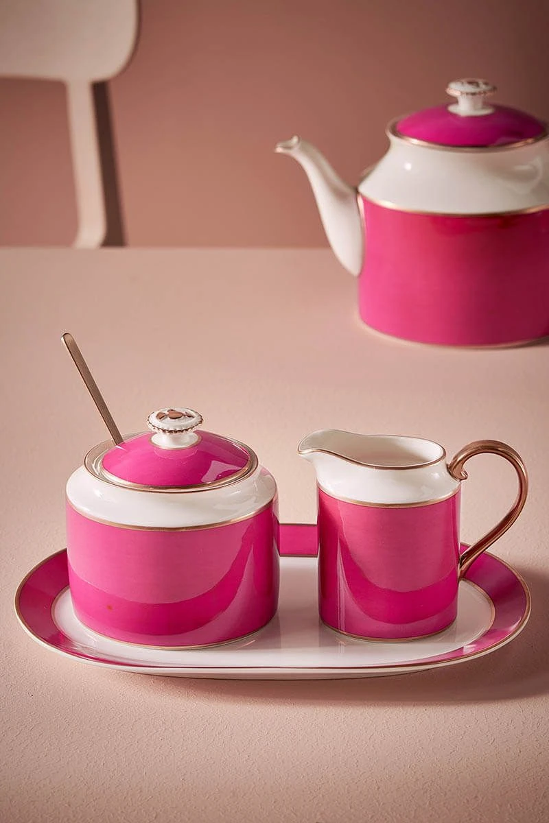 Pip Chique Cake Tray Oval Pink 2 Pip Chique Cake Tray Oval Pink - Image 2