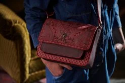 Cross Body Kyoto Festival Dark Pink 13 Cross Body Kyoto Festival Dark Pink -Home Comprehensive-PIP Studio anne timmer pip fw roos 33995 800x1200