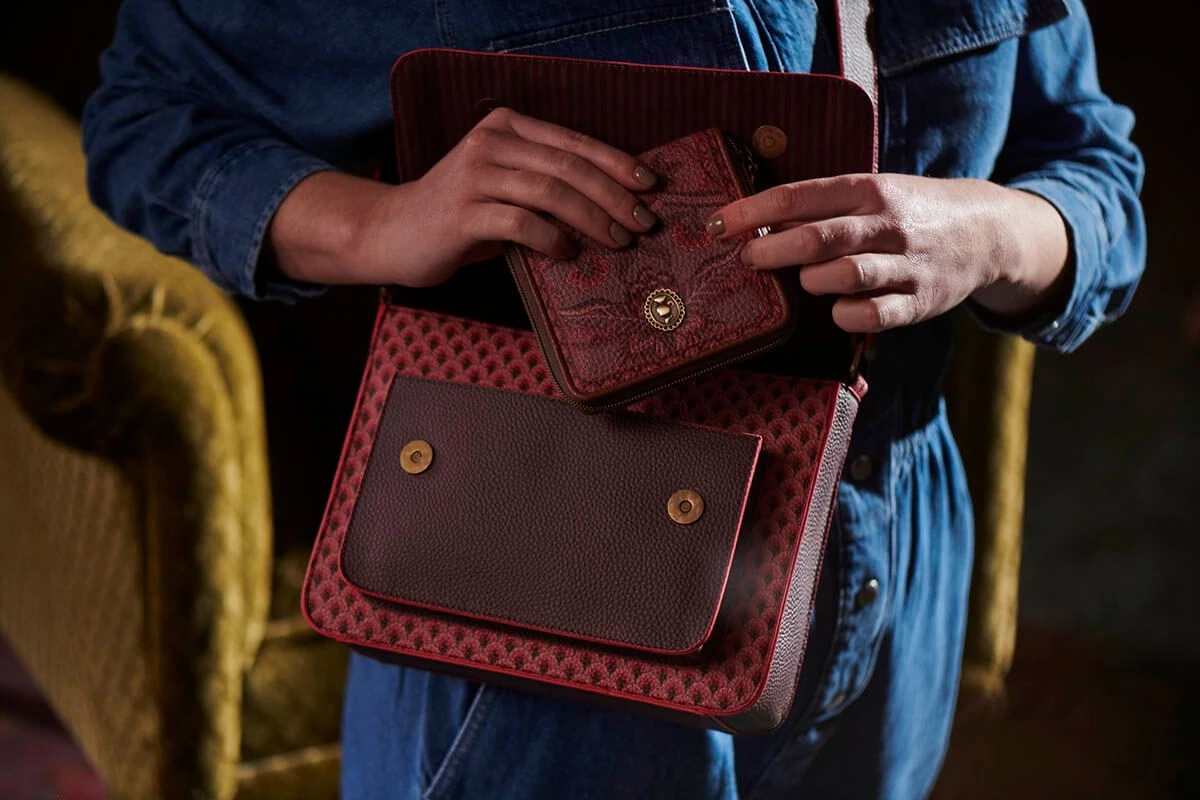 Cross Body Kyoto Festival Dark Pink 6 Cross Body Kyoto Festival Dark Pink - Image 6