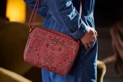 Cross Body Medium Kyoto Festival Dark Pink -Home Comprehensive-PIP Studio anne timmer pip fw roos 34066 800x1200