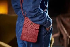 Phone Bag Kyoto Festival Dark Pink 13 Phone Bag Kyoto Festival Dark Pink -Home Comprehensive-PIP Studio anne timmer pip fw roos 34072 800x1200