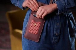 Phone Bag Kyoto Festival Dark Pink/Khaki 17 Phone Bag Kyoto Festival Dark Pink/Khaki -Home Comprehensive-PIP Studio anne timmer pip fw roos 34140 800x1200