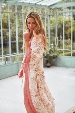 Kimono Isola White 22 Kimono Isola White -Home Comprehensive-PIP Studio at pip studio ss23 dag02 4267