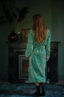 Bathrobe Les Fleurs Green -Home Comprehensive-PIP Studio les fleurs bathrobe green 01 mood 800x1200