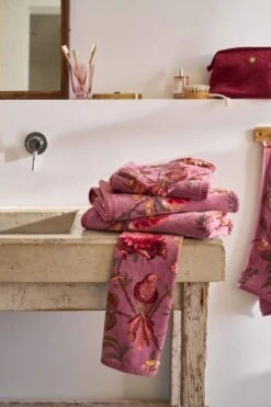Large Bath Towel Secret Garden Mauve 70x140cm -Home Comprehensive-PIP Studio pip badstof4261 lr 3