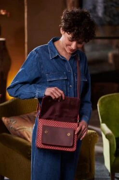 Cross Body Kyoto Festival Dark Pink 16 Cross Body Kyoto Festival Dark Pink -Home Comprehensive-PIP Studio pip studio dag 2 melatti 37496 800x1200