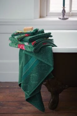 Large Bath Towel Good Evening Green 70x140 Cm -Home Comprehensive-PIP Studio pipbeddingwinter202022012020dag31693 4