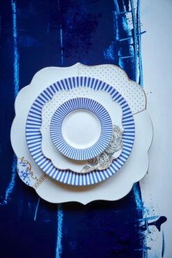 Royal Stripes Breakfast Plate Blue 21 Cm -Home Comprehensive-PIP Studio pipserviesroyalblue240620200776