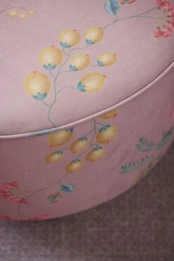 Stool Low Fleur Grandeur Pink 11 Stool Low Fleur Grandeur Pink -Home Comprehensive-PIP Studio poef fleurgrandeur pink 08 1