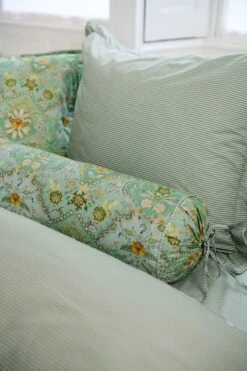 Pillowcase Saluti Piccoli Green 6 Pillowcase Saluti Piccoli Green -Home Comprehensive-PIP Studio saluti piccoli roll cushion green 40 detail lr 1
