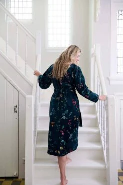 Bathrobe Les Fleurs Dark Blue 11 Bathrobe Les Fleurs Dark Blue -Home Comprehensive-PIP Studio ss23 les fleurs dark blue 00 mood ss23